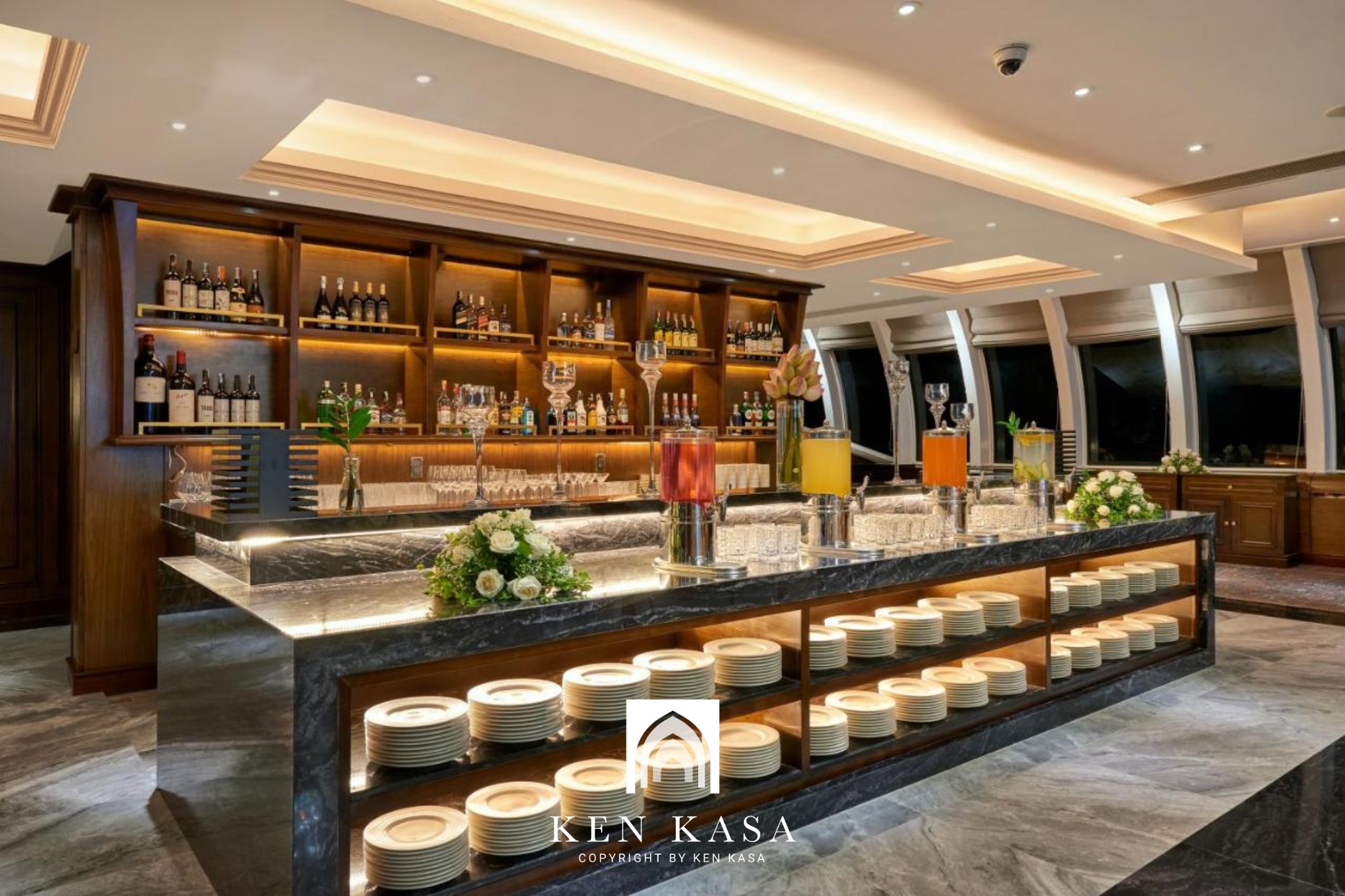 Quầy bar với các đồ uống hảo hạng